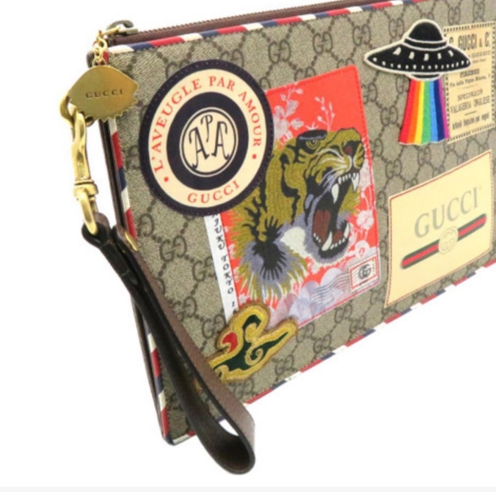 Gucci GG SUPREME  clutch